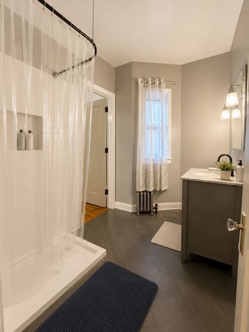 1633 E Hyde Park Boulevard 3C, Chicago, IL 60615