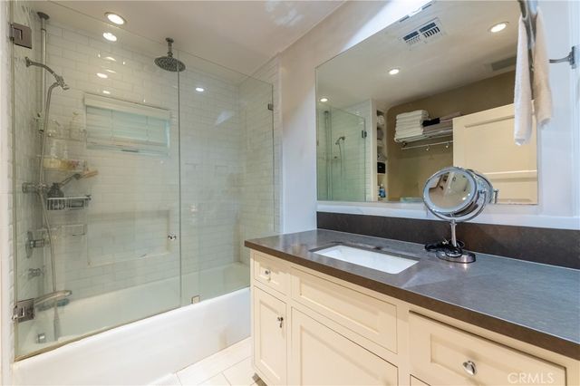 4182 Greenbush, Sherman Oaks, CA 91423