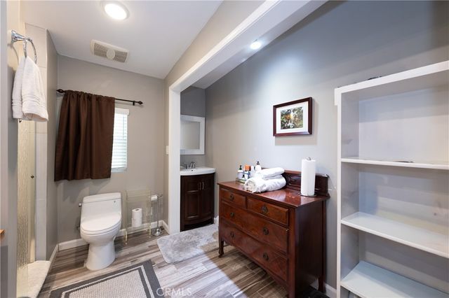 4182 Greenbush, Sherman Oaks, CA 91423