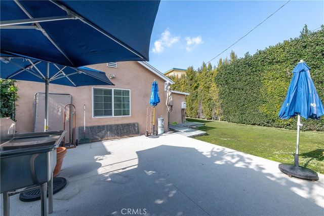 4182 Greenbush, Sherman Oaks, CA 91423