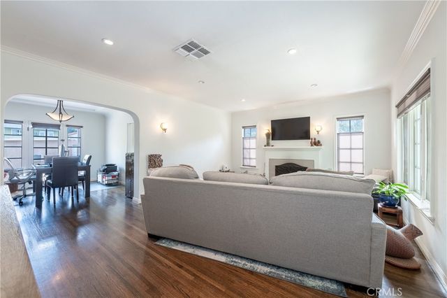 4182 Greenbush, Sherman Oaks, CA 91423