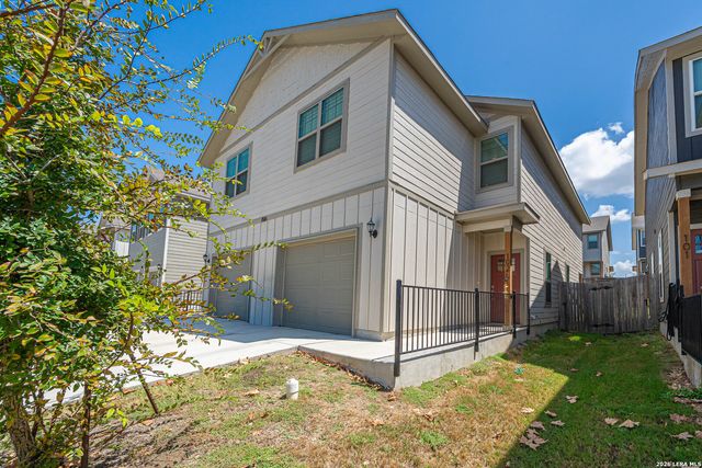 7616 MAGNOLIA VLG, San Antonio, TX 78252