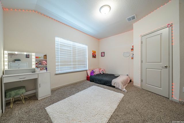 7616 MAGNOLIA VLG, San Antonio, TX 78252