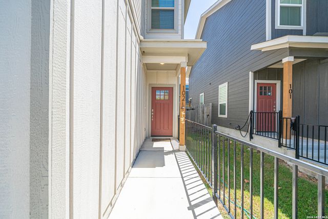 7616 MAGNOLIA VLG, San Antonio, TX 78252