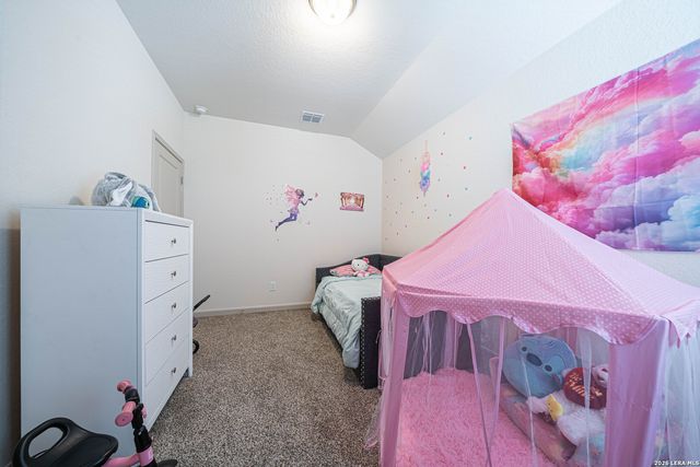 7616 MAGNOLIA VLG, San Antonio, TX 78252