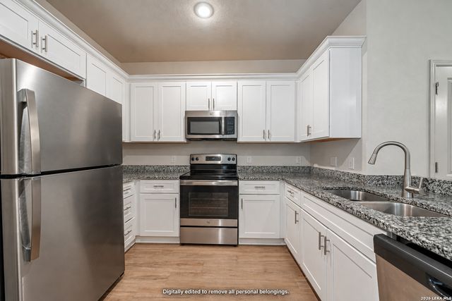 7616 MAGNOLIA VLG, San Antonio, TX 78252