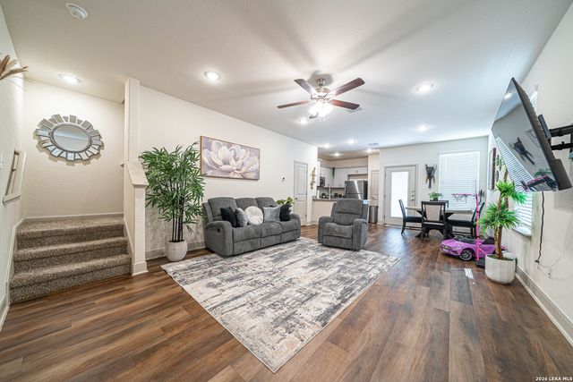 7616 MAGNOLIA VLG, San Antonio, TX 78252