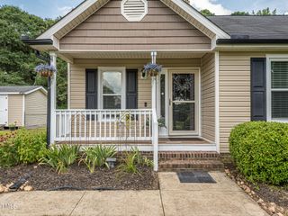 2108 Huntclub Dr, Clayton, NC 27520