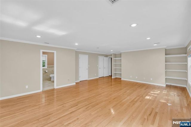 40 Rickland Road, Old Tappan, NJ 07675
