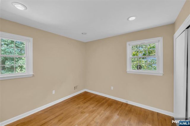 40 Rickland Road, Old Tappan, NJ 07675