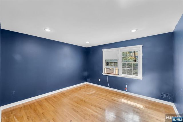 40 Rickland Road, Old Tappan, NJ 07675