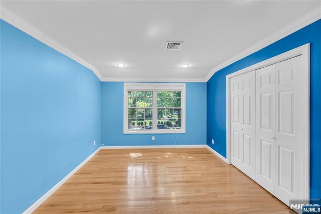 40 Rickland Road, Old Tappan, NJ 07675