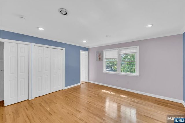 40 Rickland Road, Old Tappan, NJ 07675