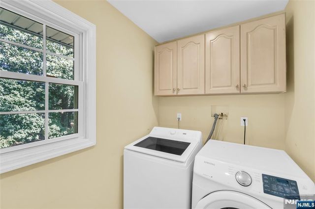 40 Rickland Road, Old Tappan, NJ 07675
