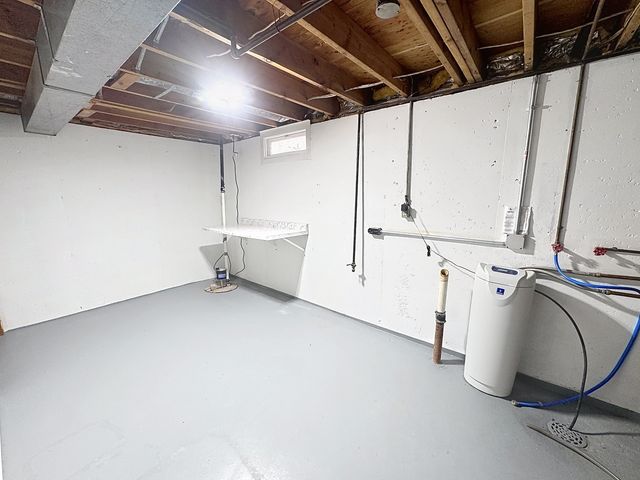 1711 2nd Street W, Milan, IL 61264