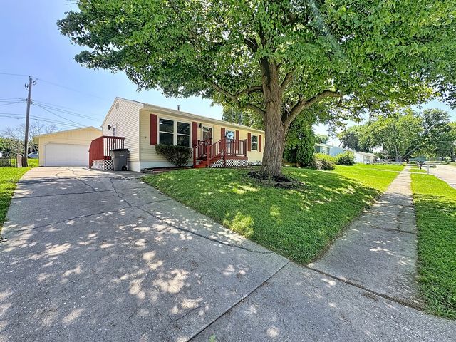 1711 2nd Street W, Milan, IL 61264
