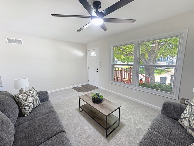 1711 2nd Street W, Milan, IL 61264