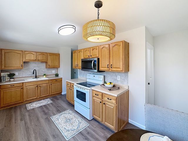1711 2nd Street W, Milan, IL 61264