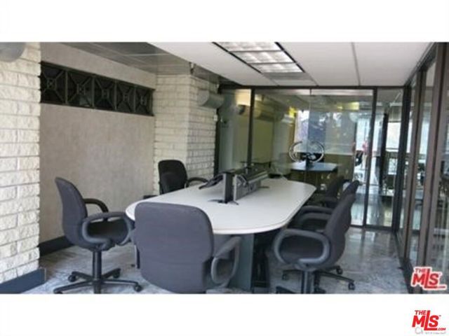 3949 Los Feliz Boulevard 206, Los Angeles, CA 90027