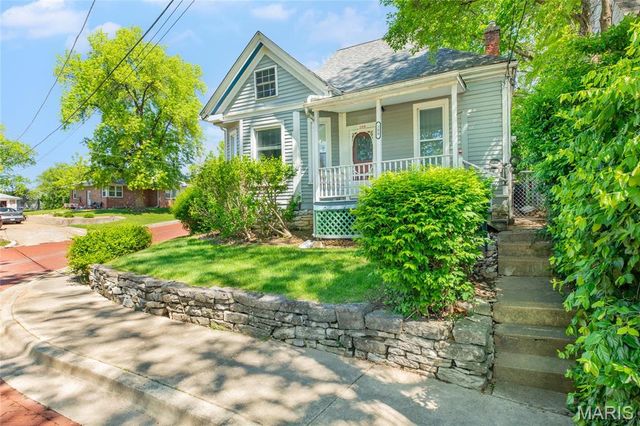 200 E 7th Street, Alton, IL 62002