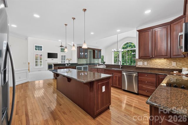 1910 Sycamore Berry Court, Mint Hill, NC 28227