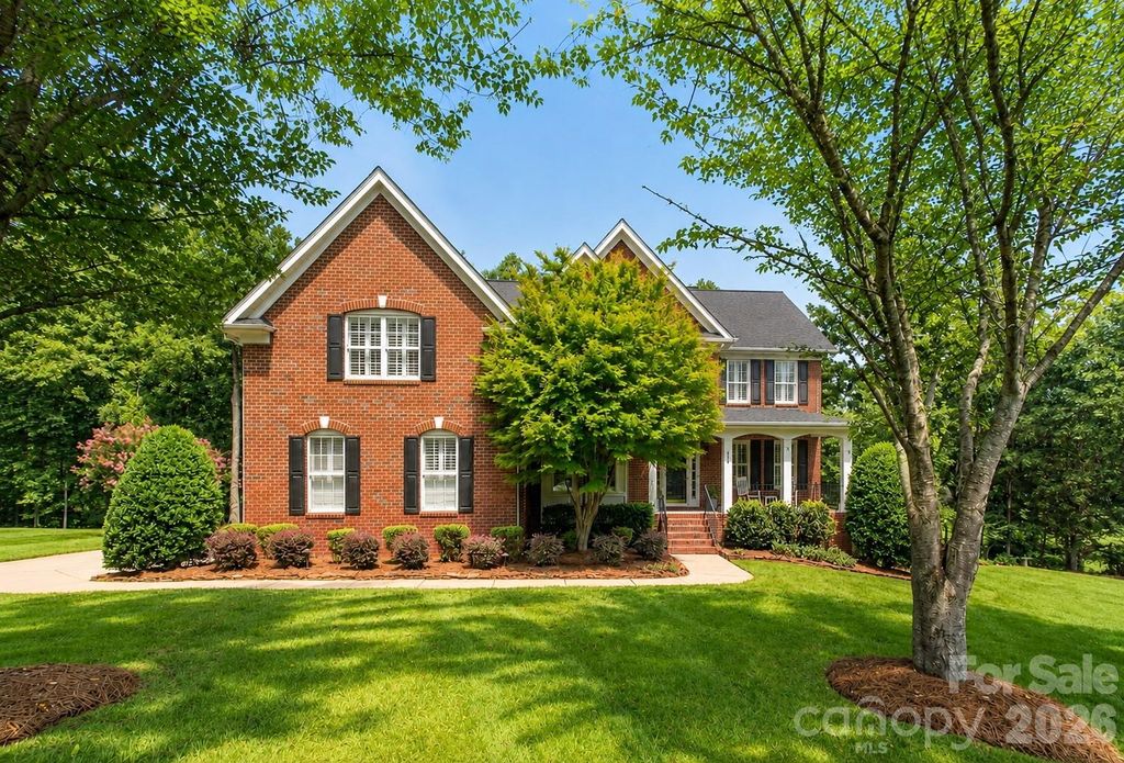 1910 Sycamore Berry Court, Mint Hill, NC 28227
