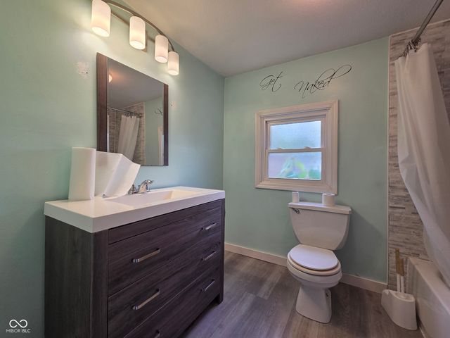 615 W Oak Street, Seymour, IN 47274