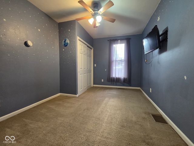 615 W Oak Street, Seymour, IN 47274