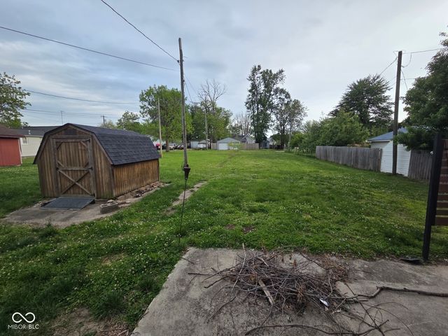 615 W Oak Street, Seymour, IN 47274