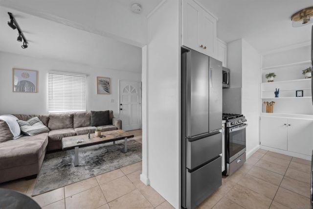 1566 Reed Ave, San Diego, CA 92109