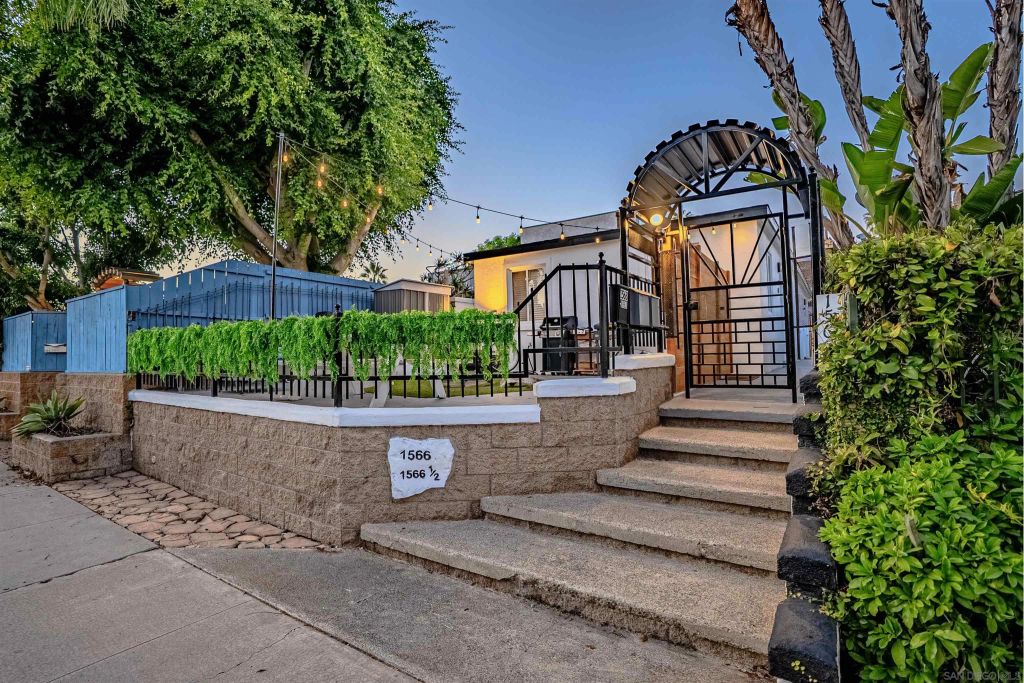 1566 Reed Ave, San Diego, CA 92109