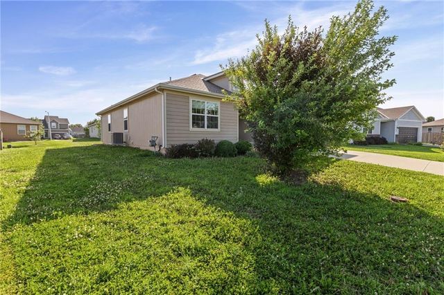 17168 S Pratt Street, Gardner, KS 66030