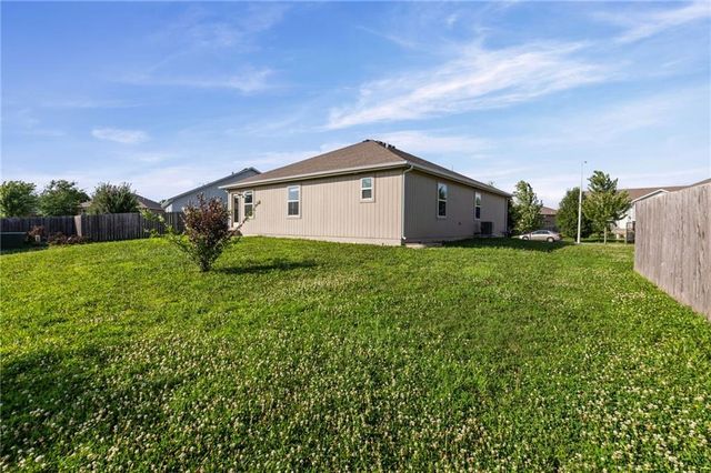 17168 S Pratt Street, Gardner, KS 66030