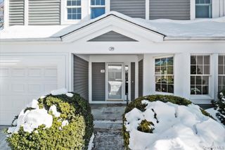 39 Alex Drive, White Plains, NY 10605