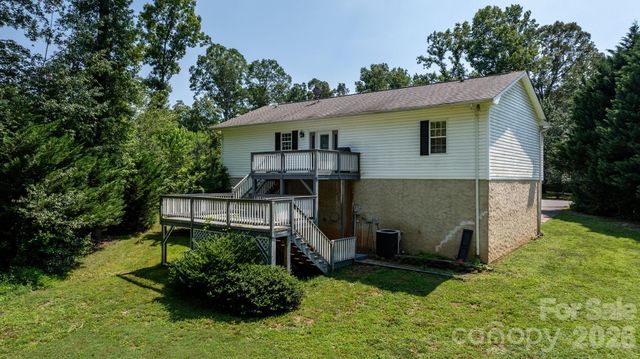 4400 Willowood Drive, Morganton, NC 28655