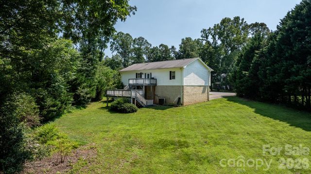 4400 Willowood Drive, Morganton, NC 28655