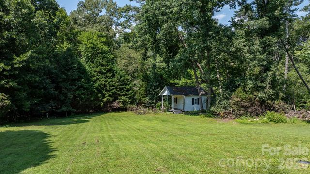 4400 Willowood Drive, Morganton, NC 28655