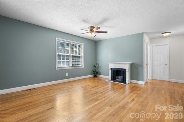 4400 Willowood Drive, Morganton, NC 28655