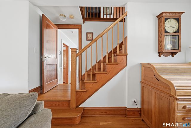 10 Lawncrest Road, Danbury, CT 06810