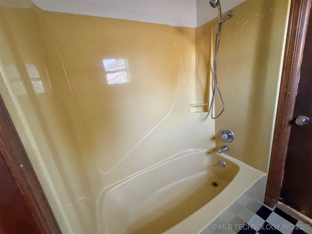 2705 Brookside Circle, Mcalester, OK 74501