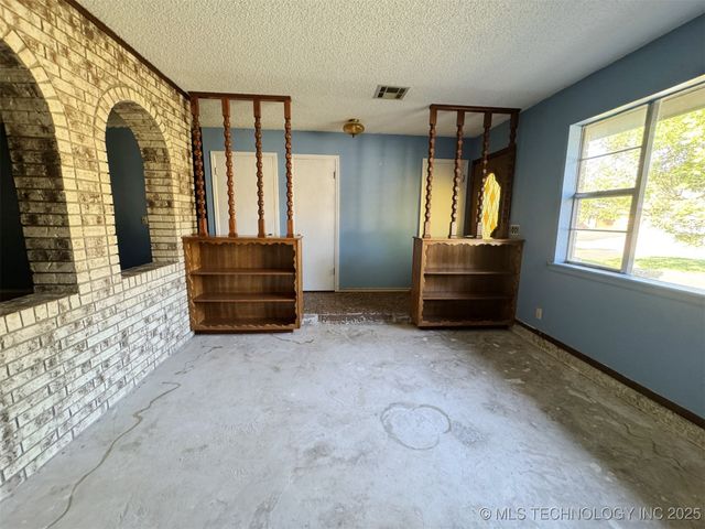 2705 Brookside Circle, Mcalester, OK 74501