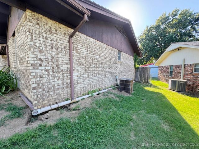 2705 Brookside Circle, Mcalester, OK 74501