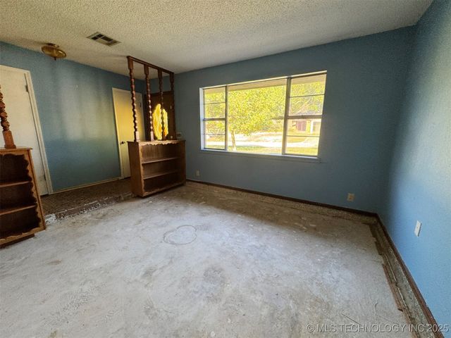 2705 Brookside Circle, Mcalester, OK 74501