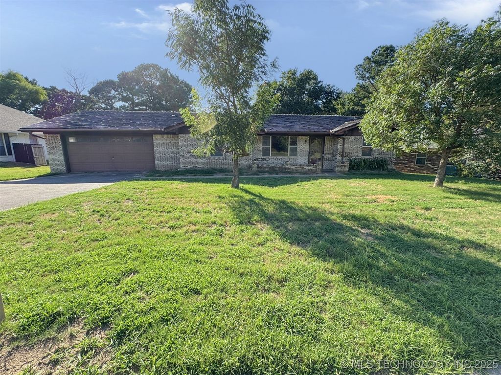 2705 Brookside Circle, Mcalester, OK 74501