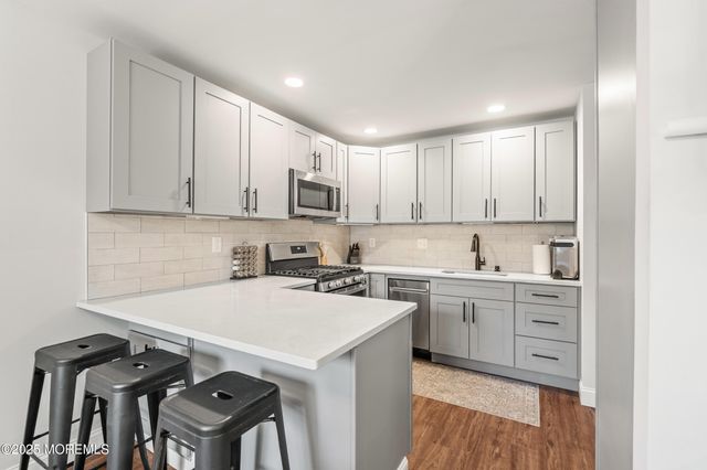 50 Lenape Trail, Tinton Falls, NJ 07724