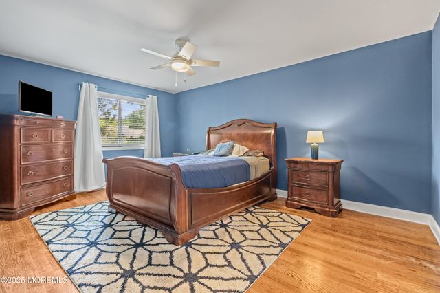 50 Lenape Trail, Tinton Falls, NJ 07724