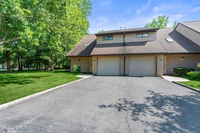 50 Lenape Trail, Tinton Falls, NJ 07724