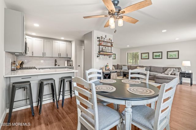 50 Lenape Trail, Tinton Falls, NJ 07724