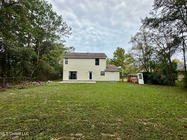 1009 Herlihy Street, Waveland, MS 39576