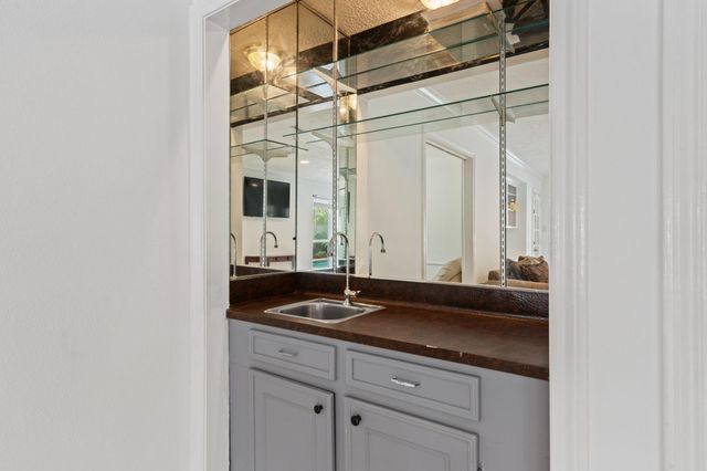 15306 Corona Del Mar Drive, Houston, TX 77083